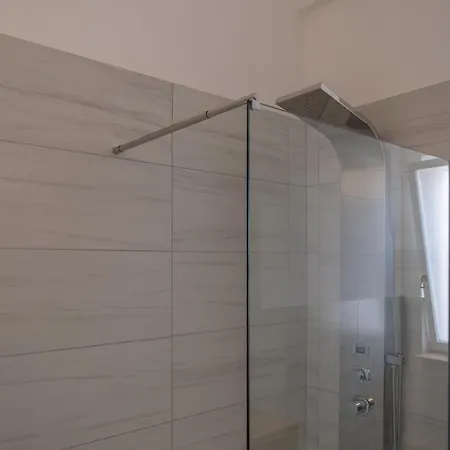 Un Posto Al Sole Lägenhet Monopoli